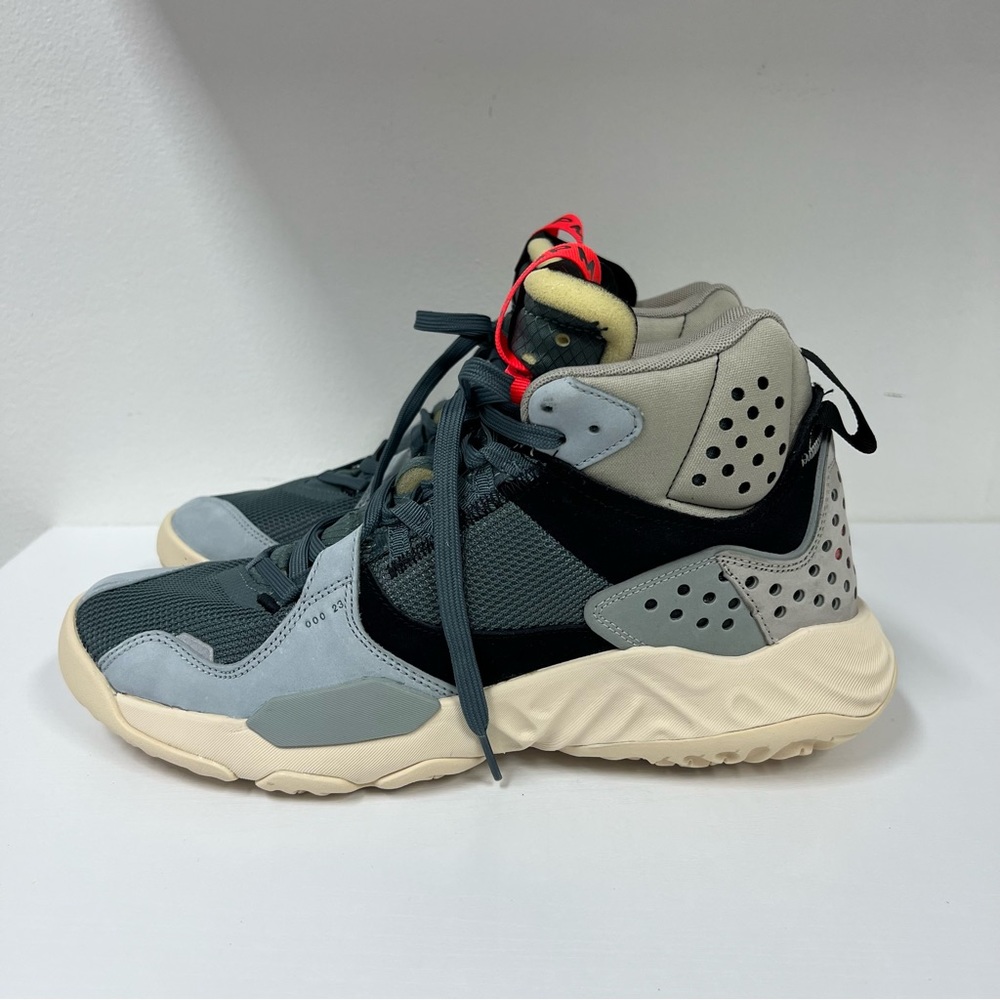 Nike Jordan Delta Mid Hasta Sneakers 10